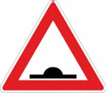 Dopravní značka - Zpomalovací práh (A7b)