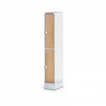 Šatní skříňka, 2 boxy 300 mm na soklu, laminované dveře buk, cylindrický zámek
